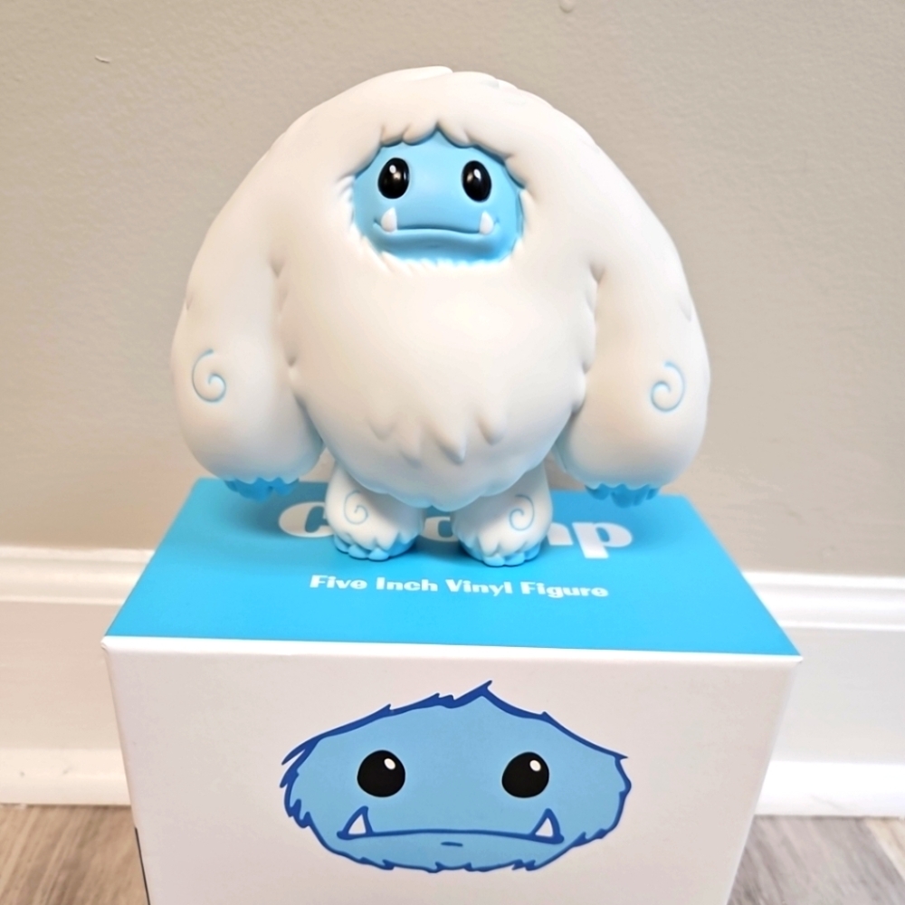 Abominable Toys Chomp